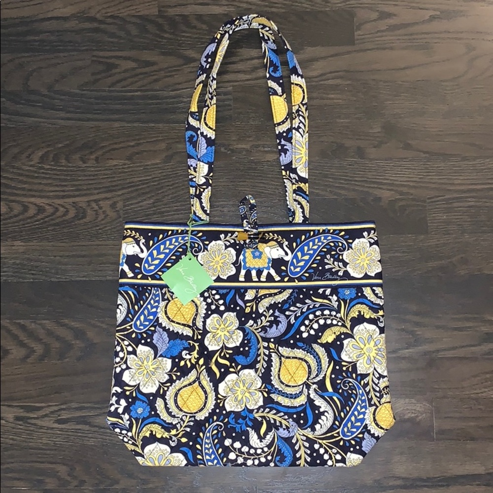 NWT VERA B. TOTE